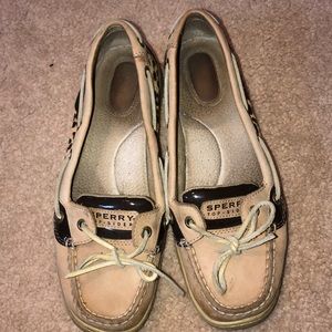 Sperry boat shoes size 9M